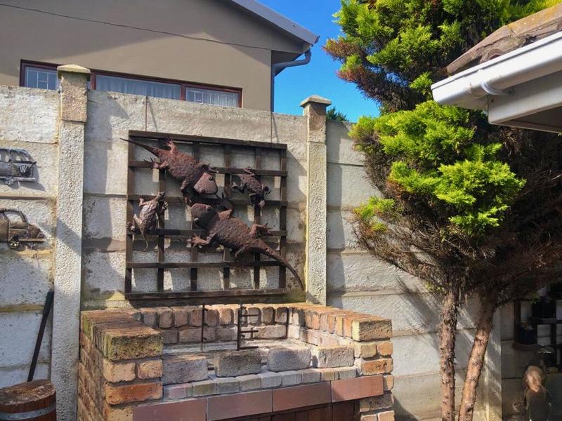 To Let 1 Bedroom Property for Rent in Heiderand Western Cape